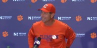 Clemson welcomes former DC, now Oklahoma Head Coach Brent Venables back to Death Valley