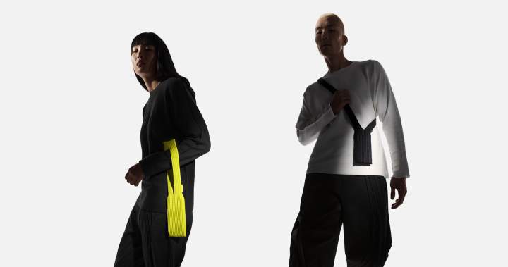 Meant to mimic a ‘piece of cloth,’ Apple unveils designer bag for iPhones