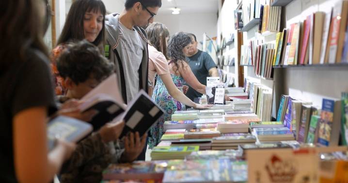 Feria Municipal del Libro en Viedma: tres días de lectura, charlas, arte y actividades para toda la familia