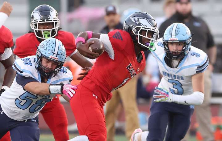 Live scoreboard, recaps for Friday’s high school football sectional semifinal games