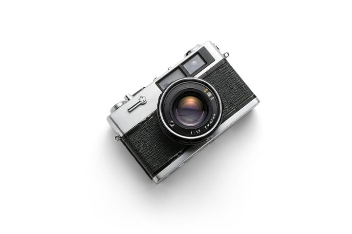 Antonio Turok’s 1991 solar eclipse photo captures the haunting beauty of totality