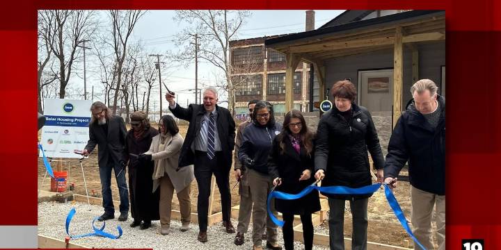 Cleveland ministry celebrates opening of solar powered homes