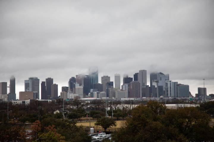 Tornado warnings issued in Houston area as thunderstorms move through region