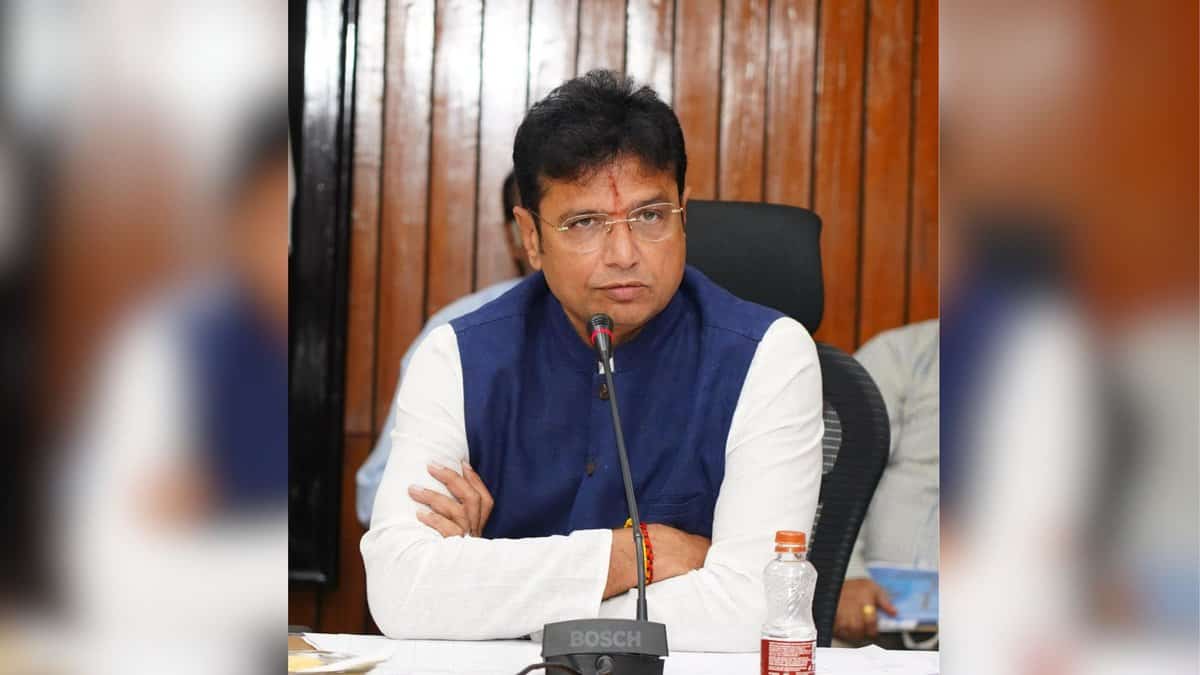 ‘KTR is distorting facts’ says Sridhar Babu on land scam allegations