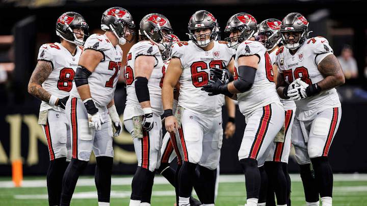 Playoff Push 2025: NFC Is Crowded at the Top