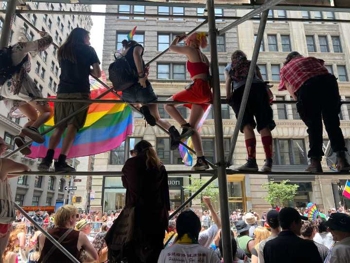 Neoyorquinos LGBTQ de NYC esperan que futuro Alcalde promueva protecciones a comunidades vulnerables