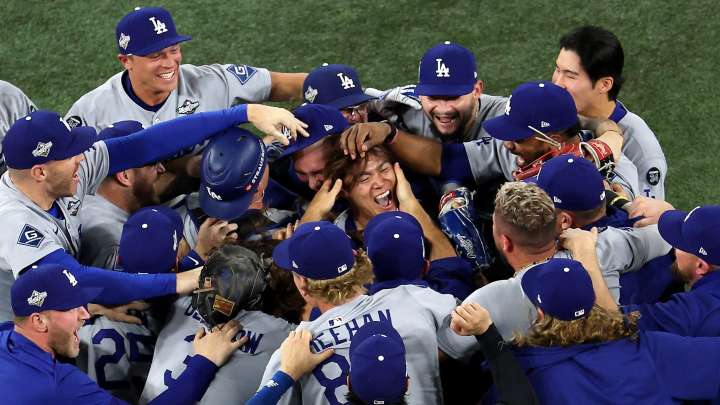 L.A. Dodgers Win World Series, Winning Consecutive Titles
