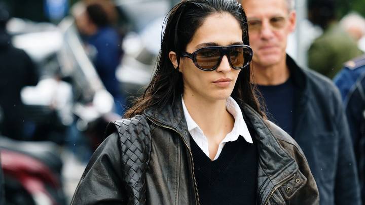 A V-Neck And Jeans Is Everything. Here’s How To Style Yours This Winter