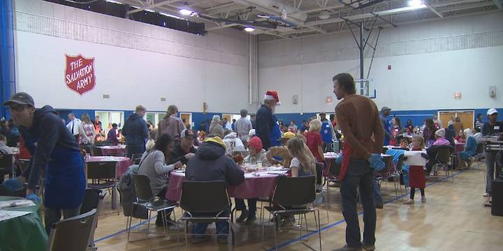 Salvation Army serves Thanksgiving meal to hundreds in Lexington
