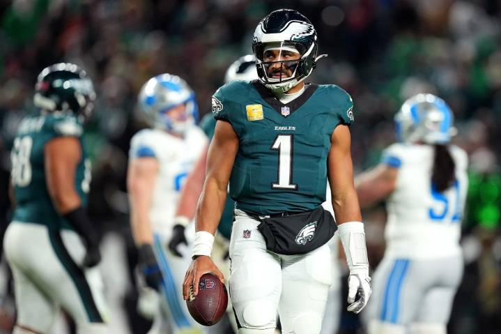 Even amid winning streak, drama around Jalen Hurts, Eagles persists