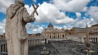 El Vaticano niega que Jesús se haya aparecido en una colina de Francia