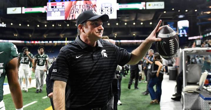 Michigan State fires Jonathan Smith after less than 2 years, AP source says