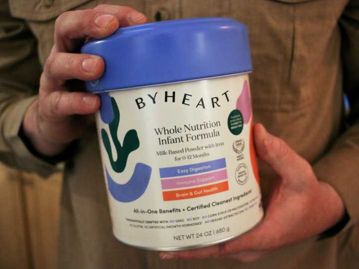 Alerta sanitaria en EEUU: todos los lotes de esta fórmula para bebés podrían estar contaminados con botulismo