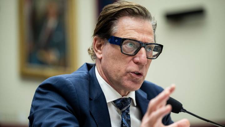 Renuncia el jefe interino de FEMA tras 6 meses en la agencia