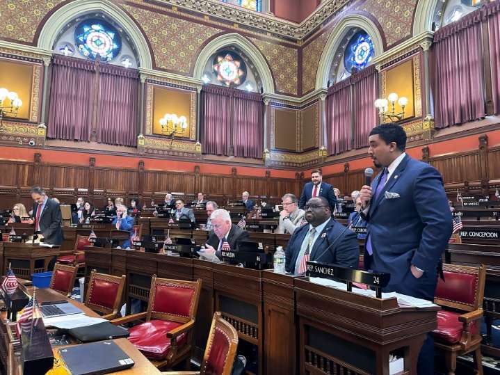 Connecticut House votes to add $500 million to 'rainy day fund'