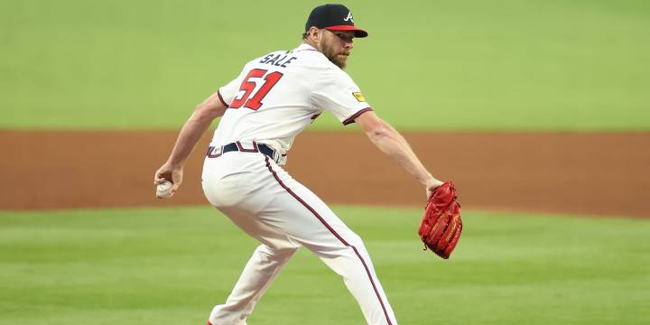 Braves pick up Chris Sale's 2026 option (source)