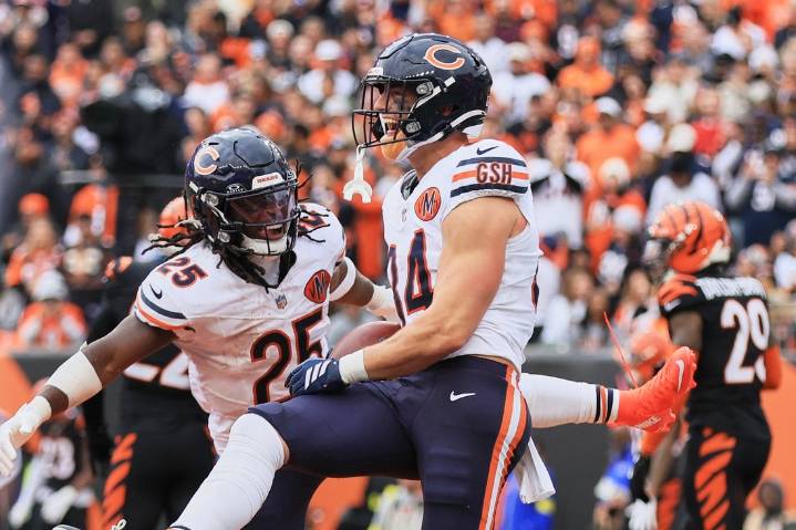 Deadspin | Bears stun porous Bengals late to win 47-42 shootout