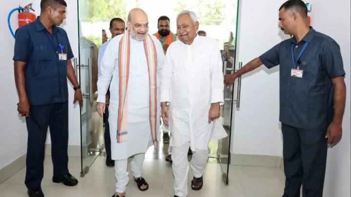 Bihar Election Exit Poll 2025: Today’s Chanakya predicts 160 seats for NDA, 77 for Mahagathbandhan