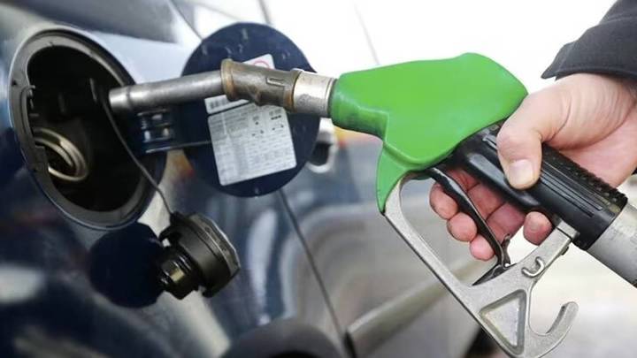 Mumbai's CNG Supply Resumes After 2 Days, 60% Pumps Now Operational India News