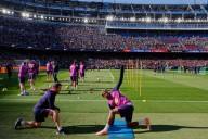 Barcelona trains at Camp Nou for first time in over 2 years as stadium remodeling continues