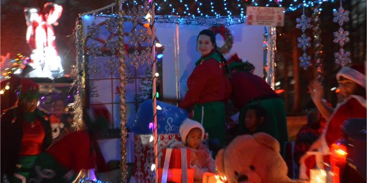 Christmas in the Grove returns for the holiday season