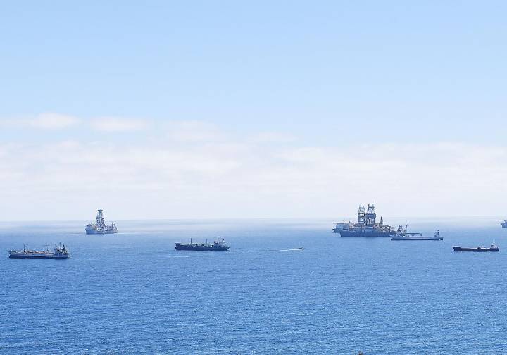 El petrolero zombi y de la flota fantasma rusa 'Mooni' vuelve a Canarias