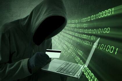 Cayeron en Córdoba dos ciberestafadores que operaban desde Marketplace