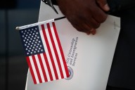 Trump ordena la revisión de green cards para migrantes de países de “preocupación”