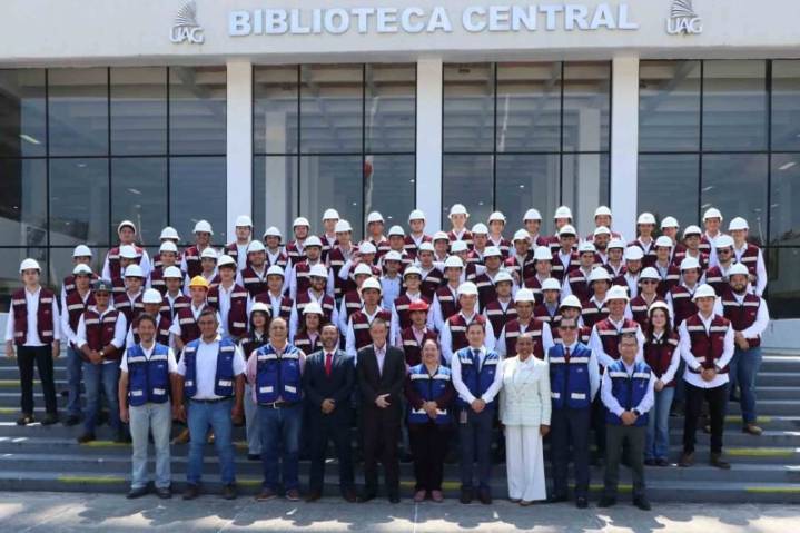 Alumnos de Ingeniería Civil refuerza el compromiso con su profesión