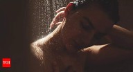 ‘Dark showering’: Is the new bathing trend the secret to reduced stress, better sleep and mental health?