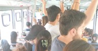 "Hacinados como animales": advierten complicaciones en algunas líneas del interurbano