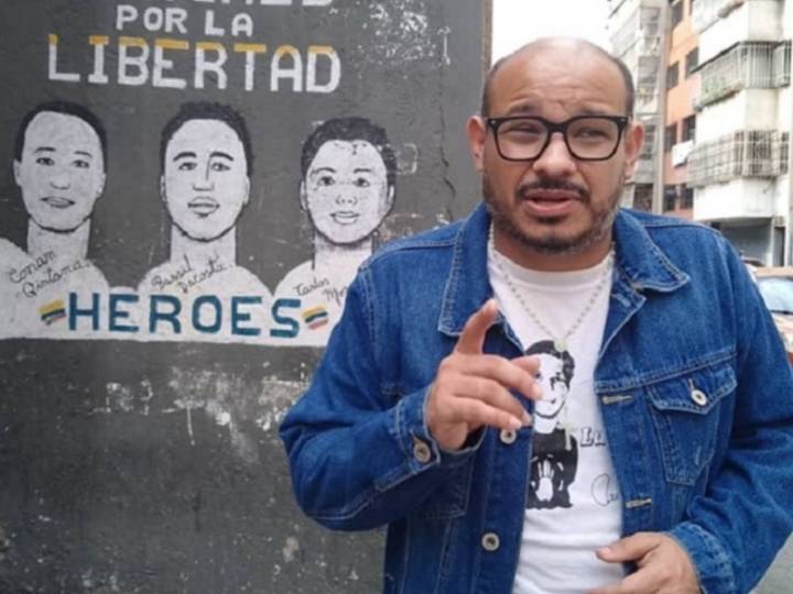 Periodista Carlos Julio Rojas tiene más de 100 días incomunicado en El Helicoide