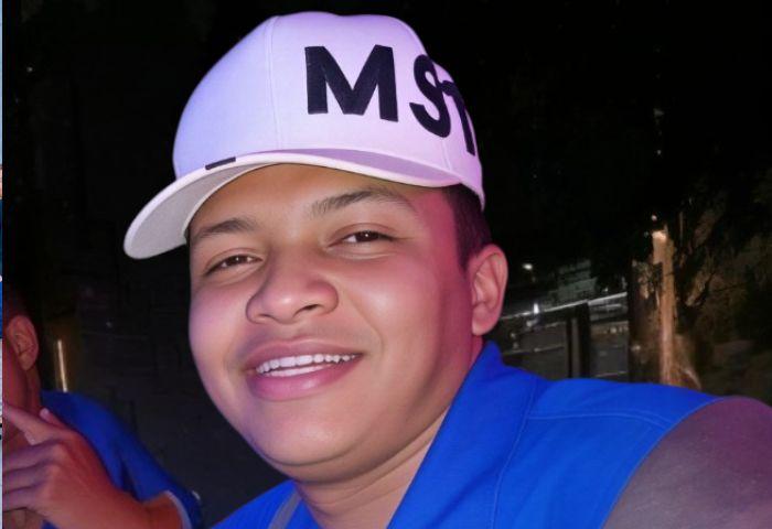 Joven chocó su moto con separador y murió en la av. del Río