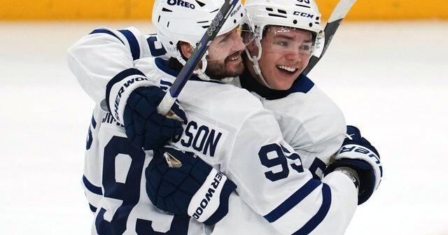 Ekman-Larsson extends point streak as the Maple Leafs rout the Penguins 7