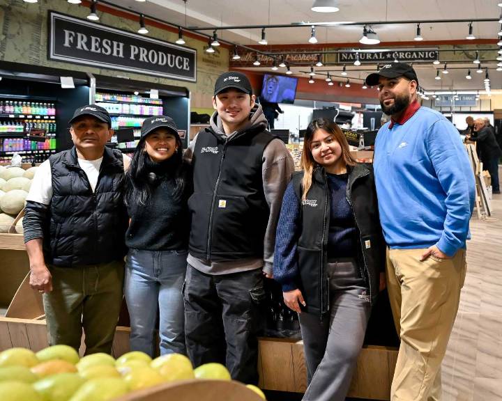 K Slope Market prepares for soft launch at former Steve’s 9th Street Supermarket location • Brooklyn Paper