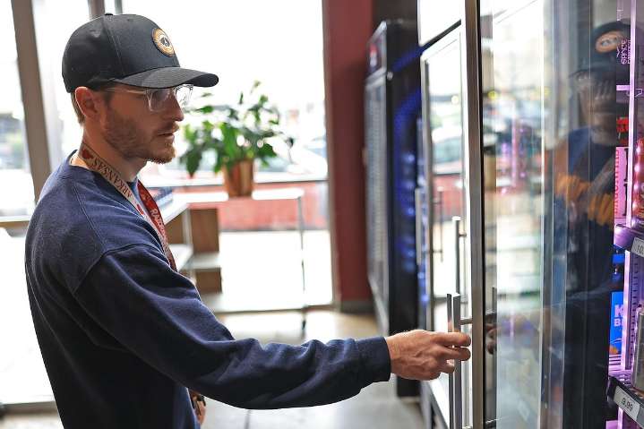 Little Rock supermarkets see shoppers return after shutdown, before holidays