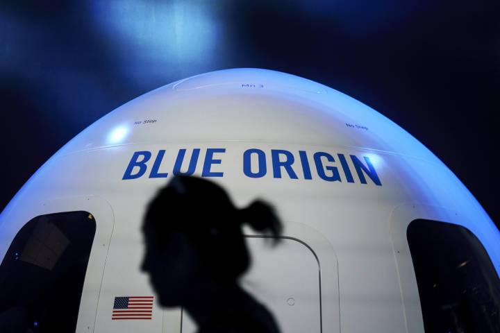 Blue Origin anuncia planes para desarrollar su cohete más potente y acercarse a SpaceX