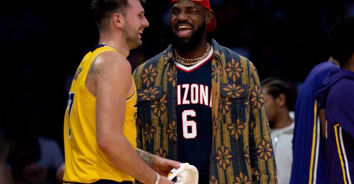 LeBron James practices again with South Bay, had no lingering effects