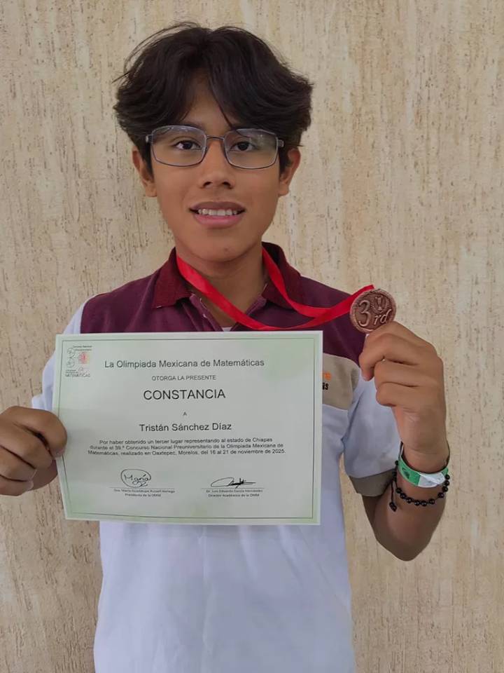 ESTUDIANTE del Cecytech obtiene bronce en Olimpiada de Matemáticas
