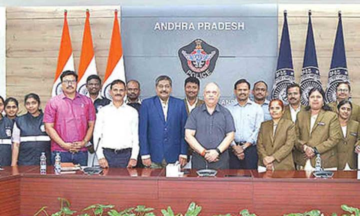 DGP praises swift action of forensic teams in Kurnool tragedy