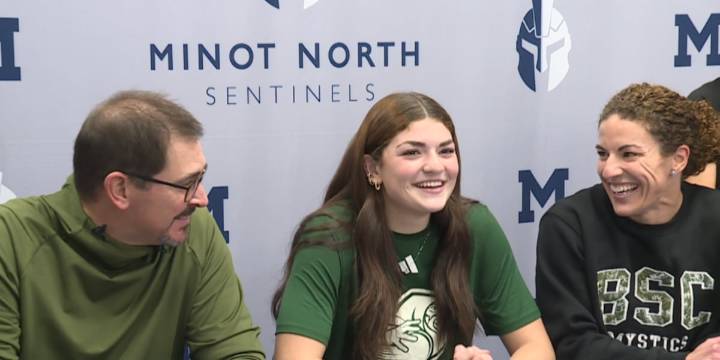 Minot North’s Aven Kelly signs to Bismarck State Volleyball