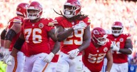Chiefs' dramatic comeback win over Colts keeps playoff hopes alive