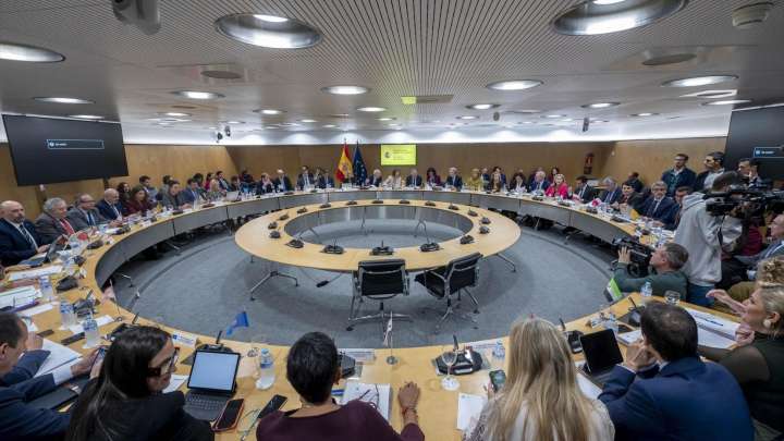 La nueva financiación autonómica que presentará el Gobierno en enero garantizará la "singularidad" de Cataluña