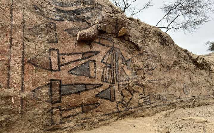 Un tesoro milenario al descubierto: hallan un mural prehispánico de más de 3.000 años en Perú