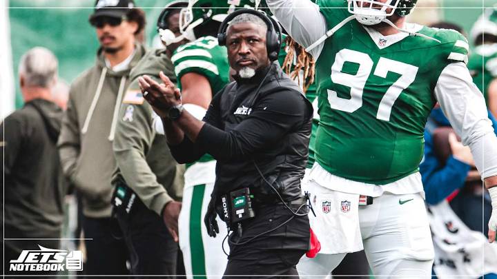 Notebook | Jets Flip the Switch for Game with Patriots