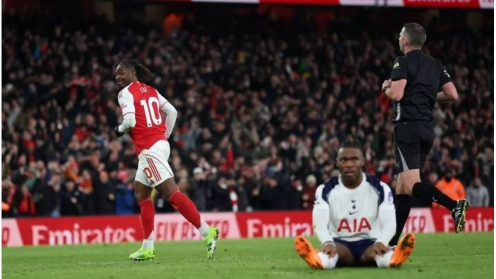 El Arsenal aplastó al Tottenham en el clásico del norte de Londres