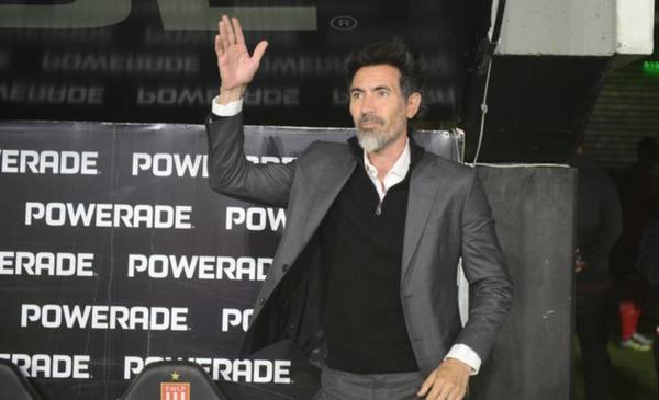 ¿Sigue Eduardo Domínguez?: "Ya me quisieron sacar" y “hay que ver que decide el Club”