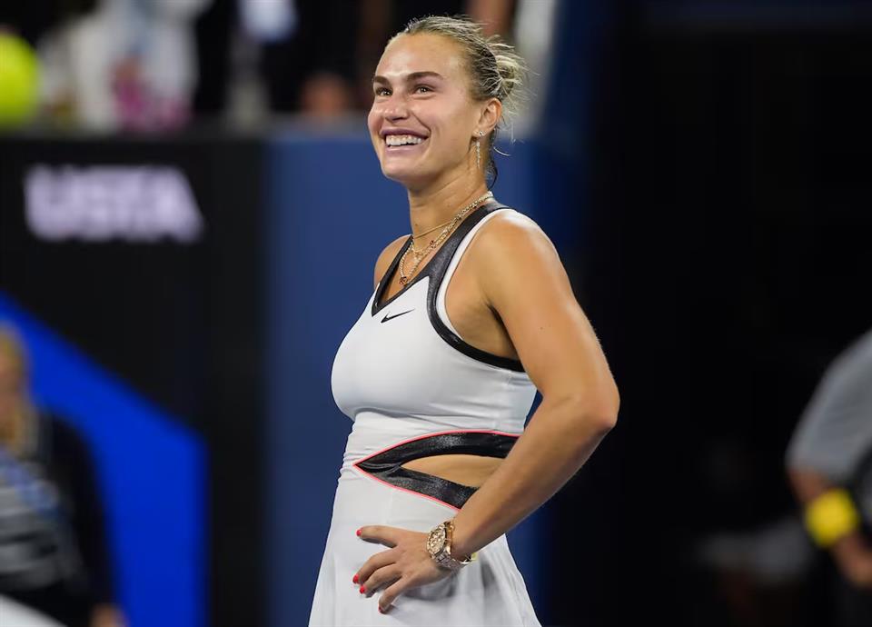Avanza Sabalenka y se definen semis del Finals