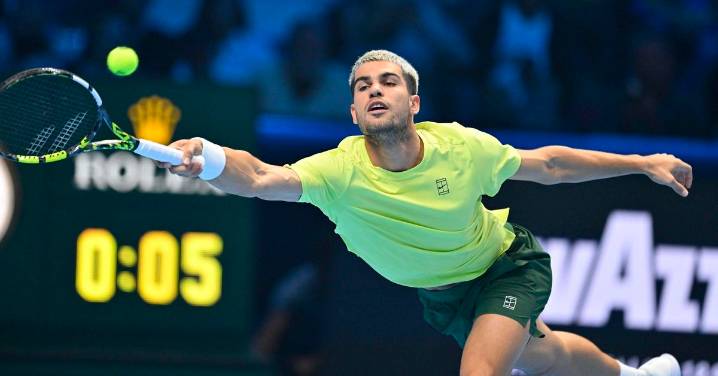 Alcaraz se corona ante Musetti y pasa a semifinales