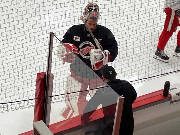 Red Wings’ Gibson returns to practice after upper